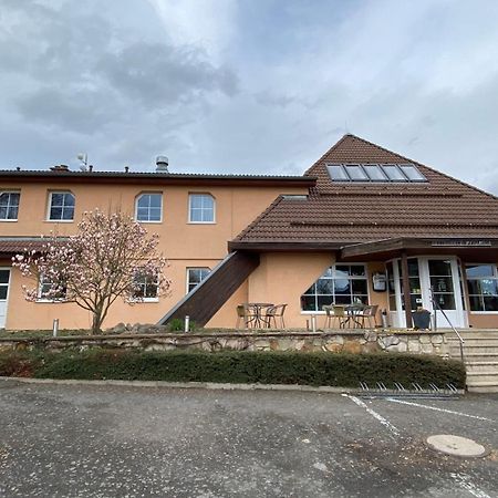 Restaurace Pyramida Hotell Karlsbad Exteriör bild