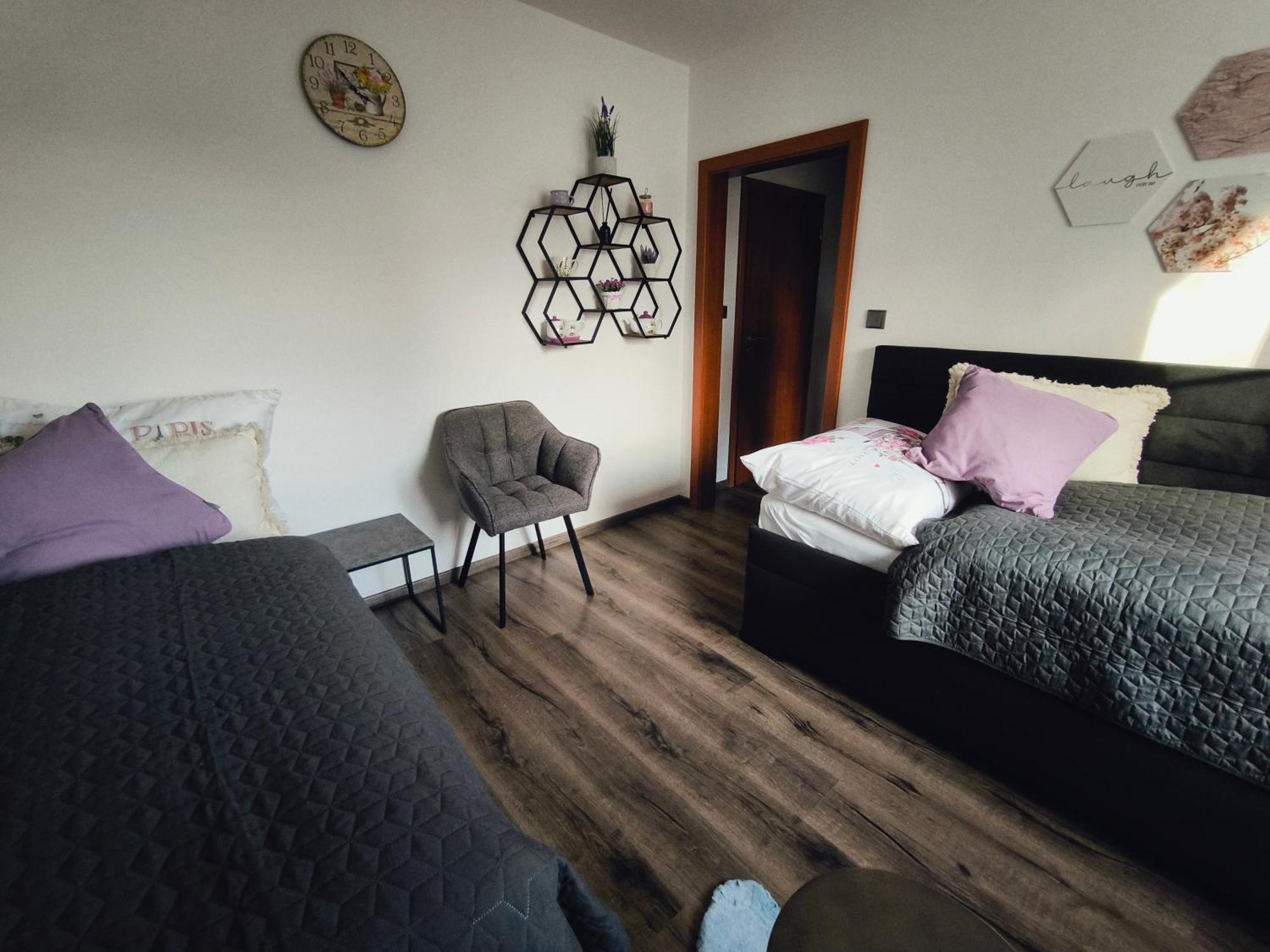 Restaurace Pyramida Hotell Karlsbad Exteriör bild